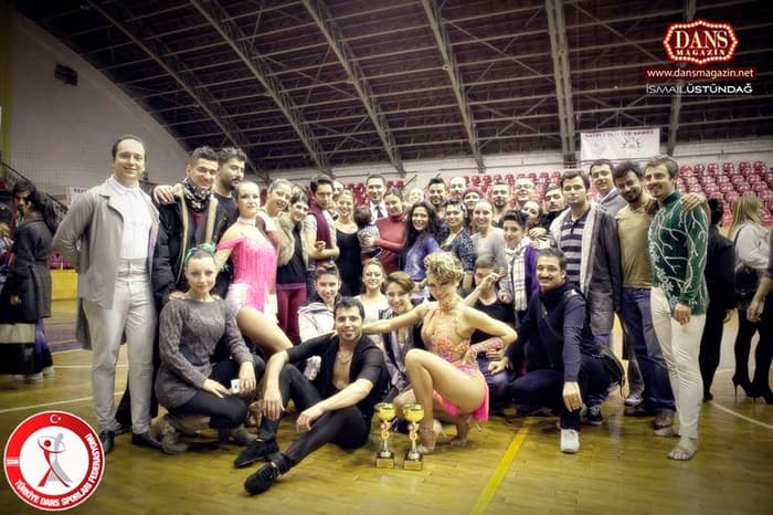 Crypto Dans Stüdyosu - Düğün Dansı - 3. Fotoğraf