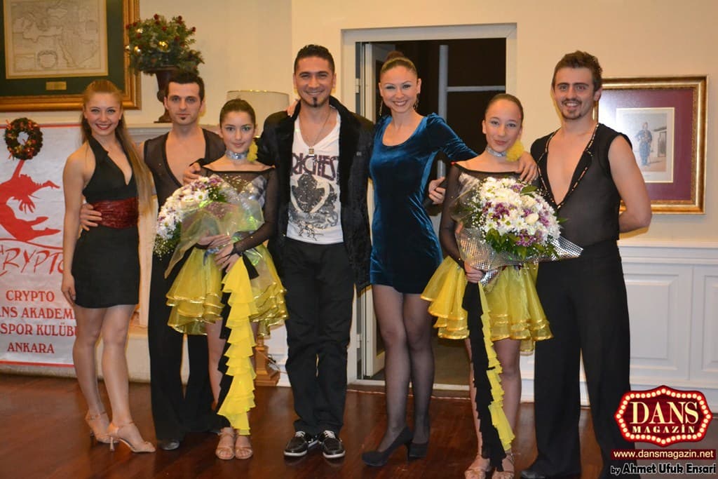 Crypto Dans Stüdyosu - Düğün Dansı