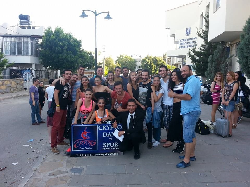 Crypto Dans Stüdyosu - Düğün Dansı