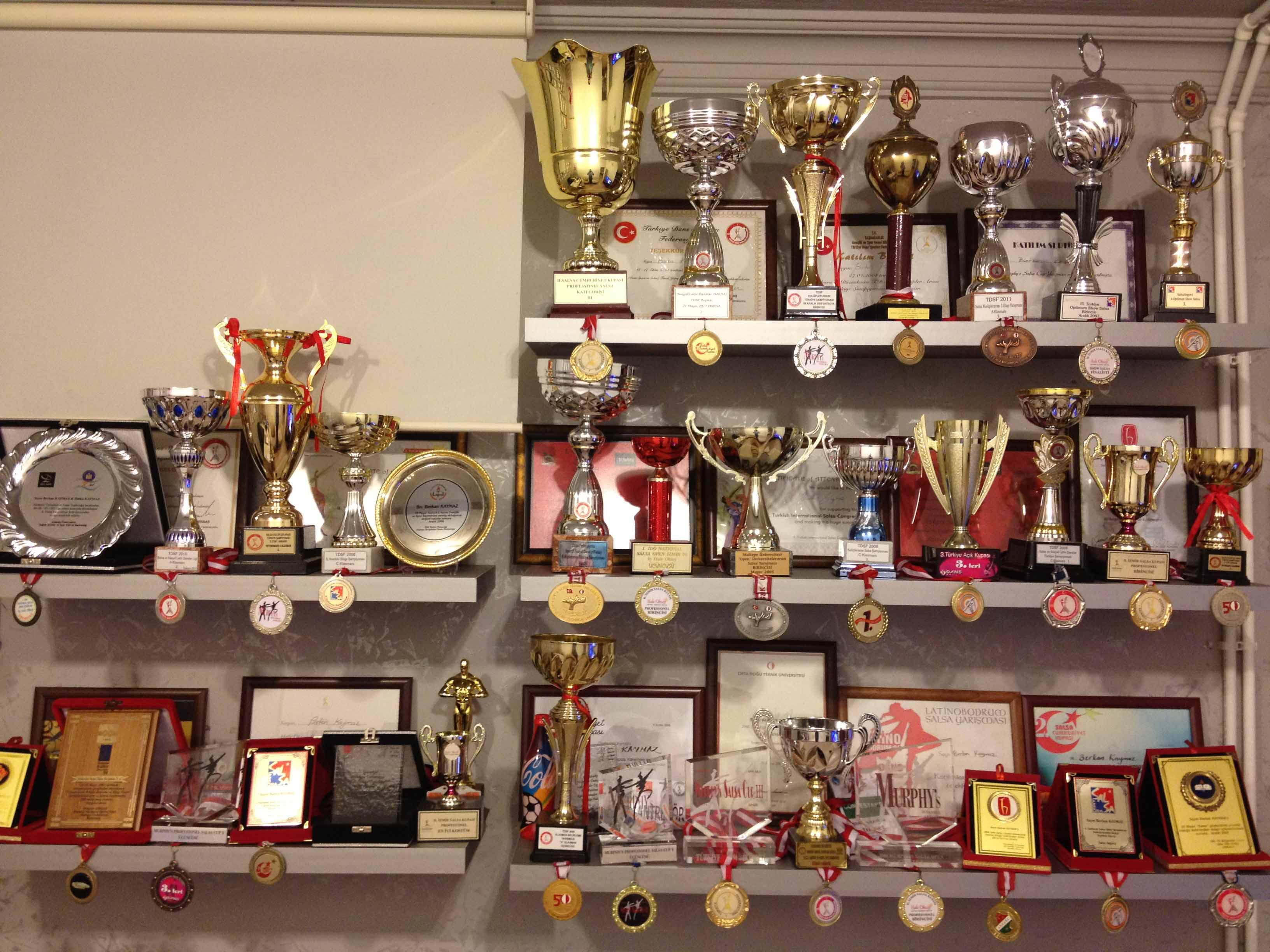 Crypto Dans Stüdyosu - Düğün Dansı