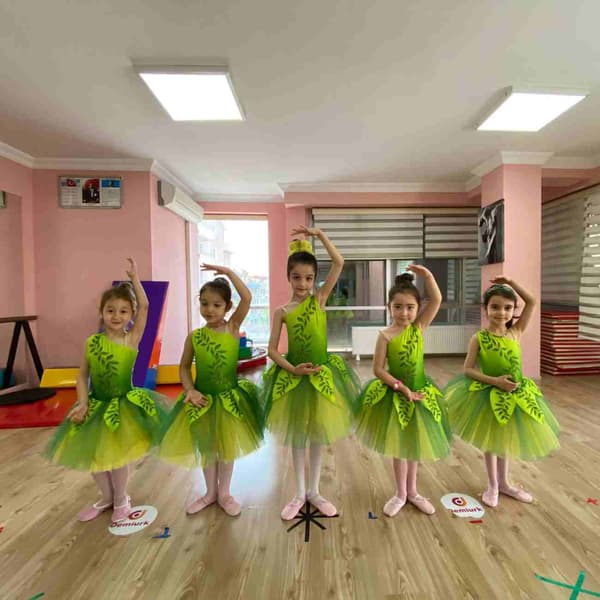 Demiurk Sanat Akademi - Düğün Dansı - 3. Fotoğraf