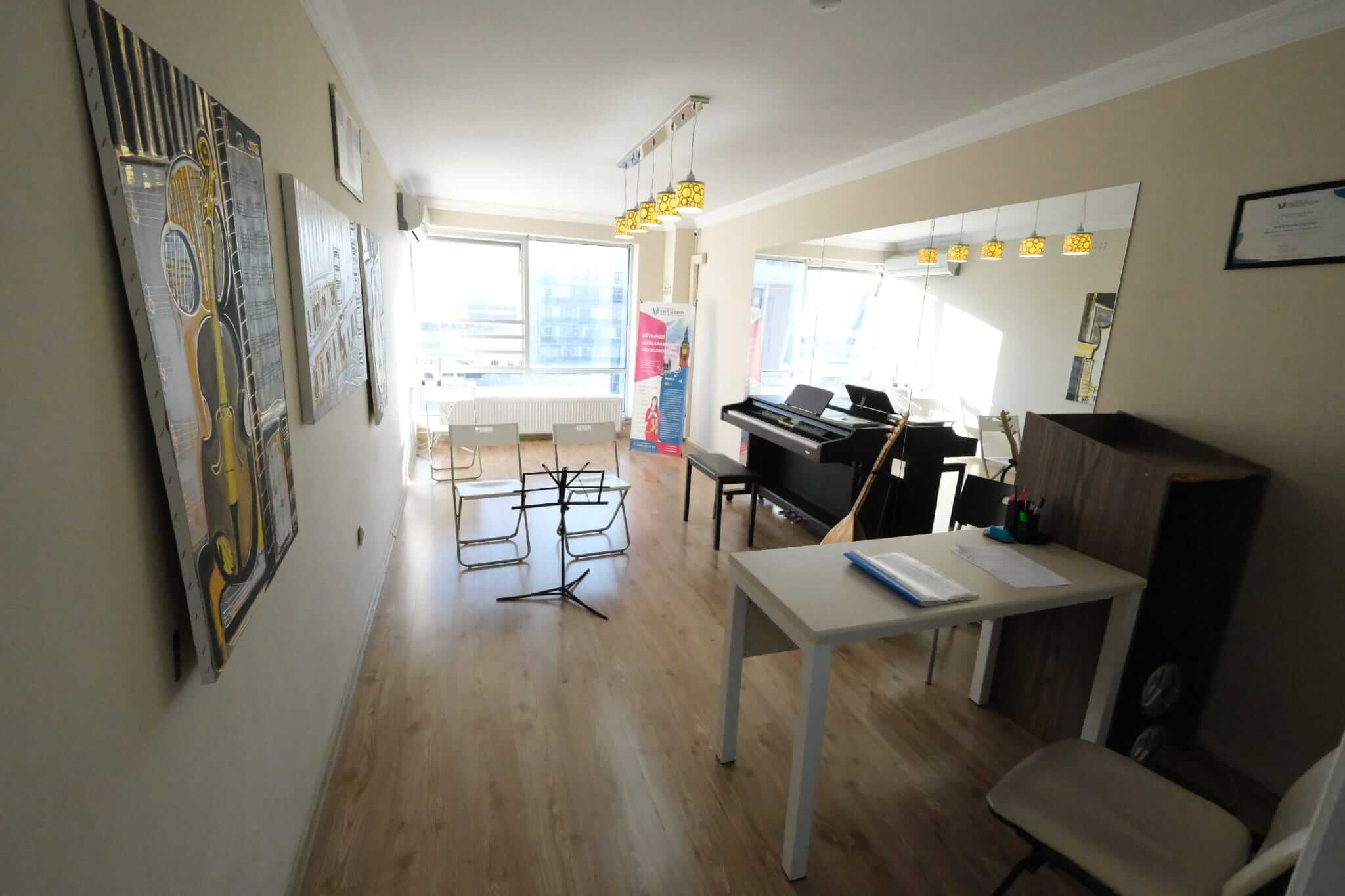 Demiurk Sanat Akademi - Düğün Dansı