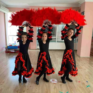 Demiurk Sanat Akademi - Düğün Dansı