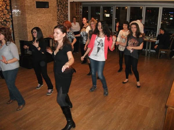 Mürüvvet Line Dance - Düğün Dansı - 9. Fotoğraf