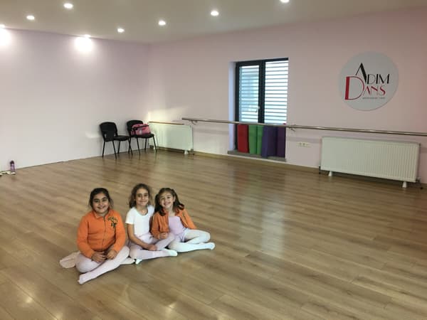 Adım Sanat ve Dans Okulu - 8. Fotoğraf Adım Sanat ve Dans Okulu - 8. Fotoğraf