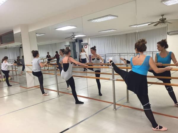 Kent Dans Bale Okulu - 11. Fotoğraf Kent Dans Bale Okulu - 11. Fotoğraf