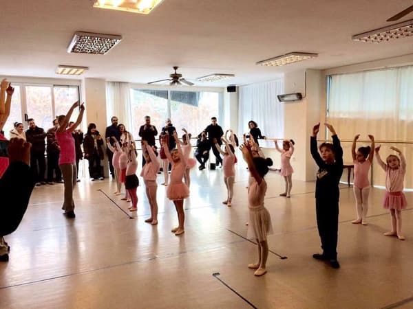 Kent Dans Bale Okulu - 3. Fotoğraf Kent Dans Bale Okulu - 3. Fotoğraf