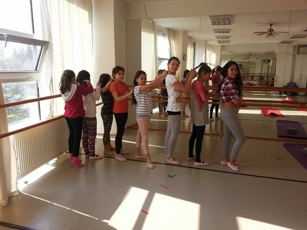 Kent Dans Bale Okulu - 8. Fotoğraf Kent Dans Bale Okulu - 8. Fotoğraf