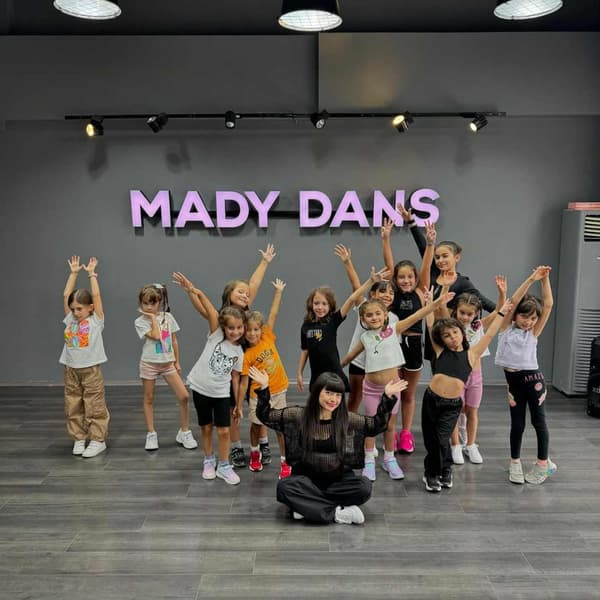 Mady Dans ve Bale - 16. Fotoğraf