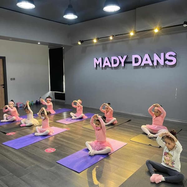 Mady Dans ve Bale - 11. Fotoğraf